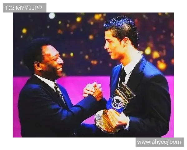 帅哥与足球明星亲密合影展现青春活力与运动魅力的完美瞬间